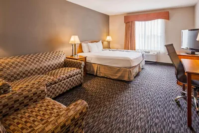 Photo 2 - Best Western Inn & Suites - Midway Airport