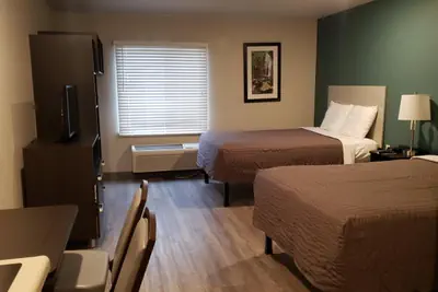 Photo 4 - WoodSpring Suites Kansas City Lenexa