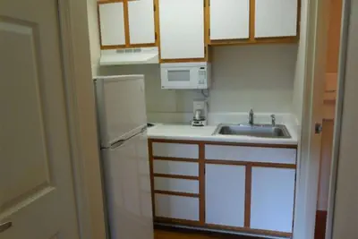 Photo 4 - Affordable Suites Lexington
