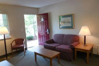 Photo 4 - Affordable Suites Shelby