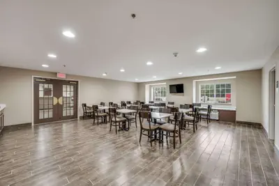 Photo 5 - Sleep Inn & Suites Decatur West