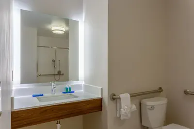 Photo 4 - Holiday Inn Express & Suites Vandalia by IHG