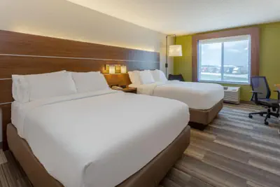 Photo 2 - Holiday Inn Express & Suites Vandalia by IHG