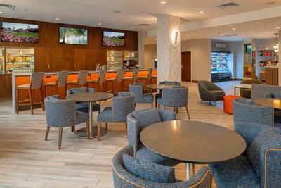 Photo 4 - Crowne Plaza Hotel St. Louis Airport by IHG