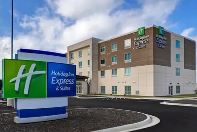 Photo 2 - Holiday Inn Express & Suites - Ottawa by IHG