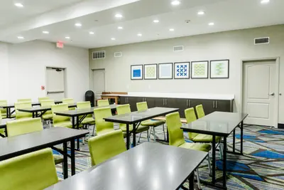 Photo 5 - Holiday Inn Express Hotel & Suites Greenville by IHG