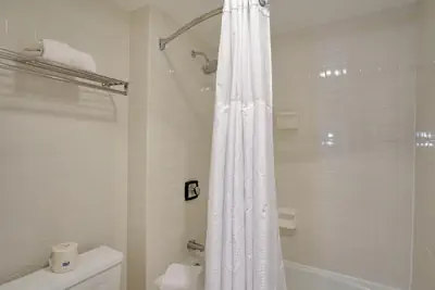 Photo 4 - Best Western Potsdam University Park Inn