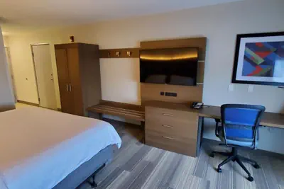 Photo 3 - Holiday Inn Express Hotel & Suites Kinston by IHG