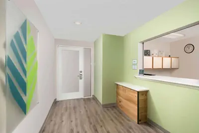 Photo 2 - WoodSpring Suites Spartanburg - Duncan
