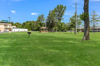 Photo 3 - Quality Inn & Suites Plattsburgh