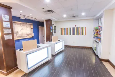 Photo 4 - Holiday Inn Express Hotel & Suites McDonough by IHG