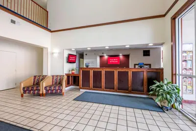 Photo 4 - Red Roof Inn St Robert Ft Leonard Wood