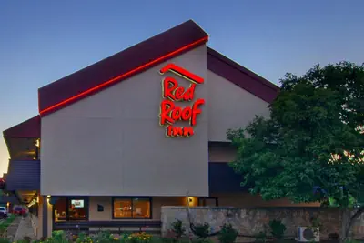 Photo 4 - Red Roof Inn Canton