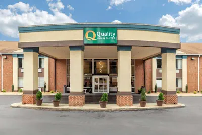 Photo 2 - Quality Inn & Suites Apex - Holly Springs NC