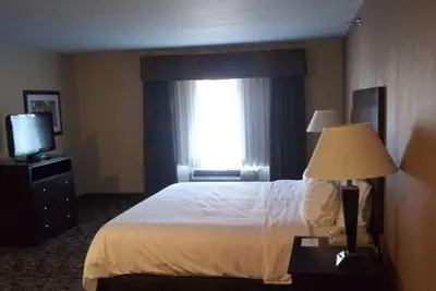 Photo 2 - Holiday Inn Express & Suites Zanesville North by IHG