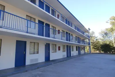 Photo 4 - Americas Best Value Inn Tucker