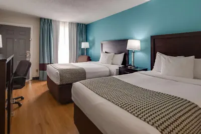 Photo 2 - SureStay Plus Hotel by Best Western Asheboro