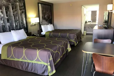 Photo 2 - Super 8 by Wyndham Orangeburg Near I-26