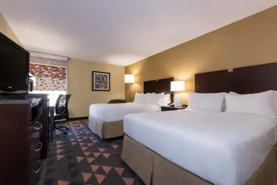 Photo 2 - Holiday Inn Lumberton by IHG