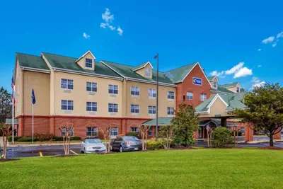 Photo 2 - Comfort Inn & Suites Fairburn - Atlanta Southwest