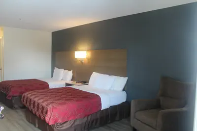 Photo 5 - Econo Lodge Crystal Coast