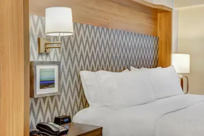 Photo 4 - Holiday Inn East Windsor - Cranbury Area