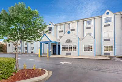 Photo 2 - Microtel Inn & Suites by Wyndham Matthews/Charlotte