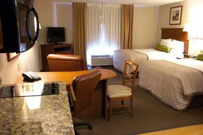 Photo 4 - Candlewood Suites Champaign-Urbana University Area by IHG