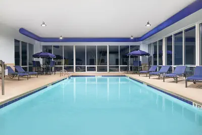 Photo 3 - Holiday Inn Express & Suites I-26 & Us 29 At Westgate Mall by IHG
