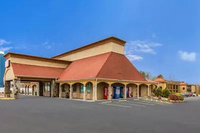Photo 2 - Econo Lodge Salisbury South