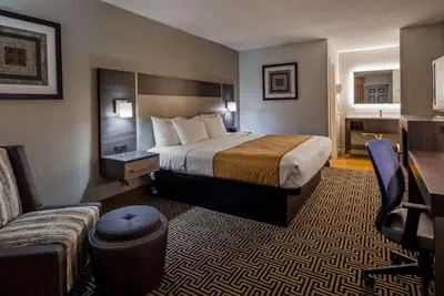 Photo 5 - Best Western Central Inn