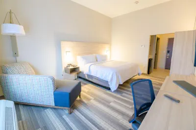 Photo 4 - Holiday Inn Express & Suites Dayton East - Beavercreek by IHG