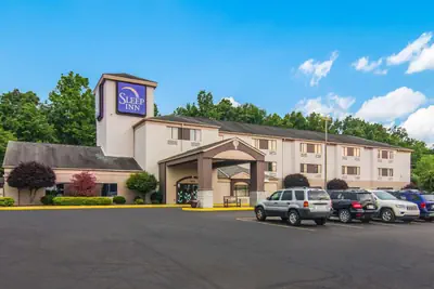 Photo 3 - Sleep Inn Austintown - Youngstown, West
