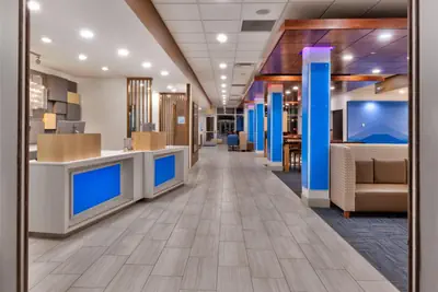 Photo 4 - Holiday Inn Express & Suites - Milan - Sandusky Area by IHG