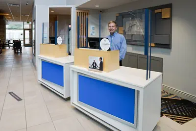 Photo 3 - Holiday Inn Express & Suites - Aurora Medical Campus by IHG