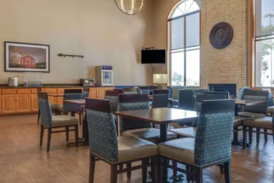Photo 4 - Comfort Inn Millersburg