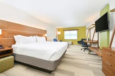 Photo 3 - Holiday Inn Express & Suites Salem by IHG