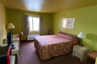 Photo 3 - Sunset Inn-Rolla