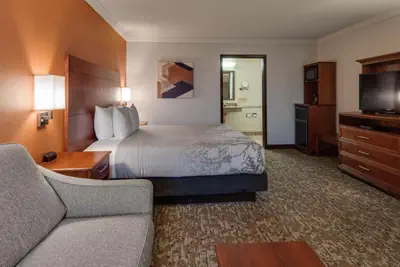 Photo 4 - Best Western Angus Inn