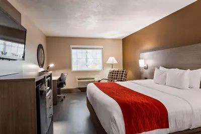Photo 2 - SureStay Plus Hotel by Best Western Kearney