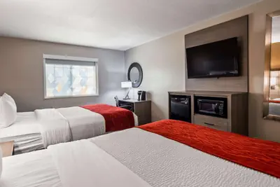 Photo 3 - SureStay Plus Hotel by Best Western Kearney