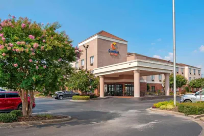 Photo 2 - Comfort Suites Oxford I-20 exit 188