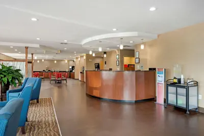 Photo 4 - Comfort Suites Oxford I-20 exit 188