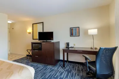 Photo 5 - Quality Inn & Suites Keokuk North
