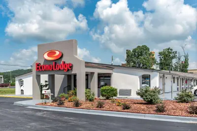 Photo 3 - Econo Lodge Oxford near Choccolocco Park