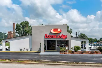 Photo 4 - Econo Lodge Oxford near Choccolocco Park