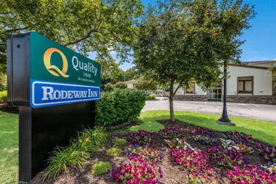 Photo 2 - Quality Inn Poughkeepsie