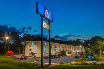 Photo 4 - Motel 6-Norcross, GA