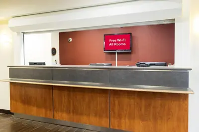 Photo 4 - Red Roof Inn Columbus West - Hilliard