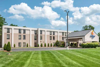 Photo 2 - Comfort Inn Oxford - University Area